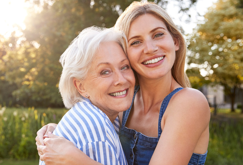 Clear aligners &
braces for adults Clear aligners &
braces for adults